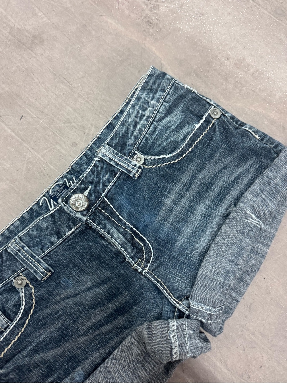 Women’s Dark Wash Denim Cuffed Jean Shorts - Picture 3 of 4
